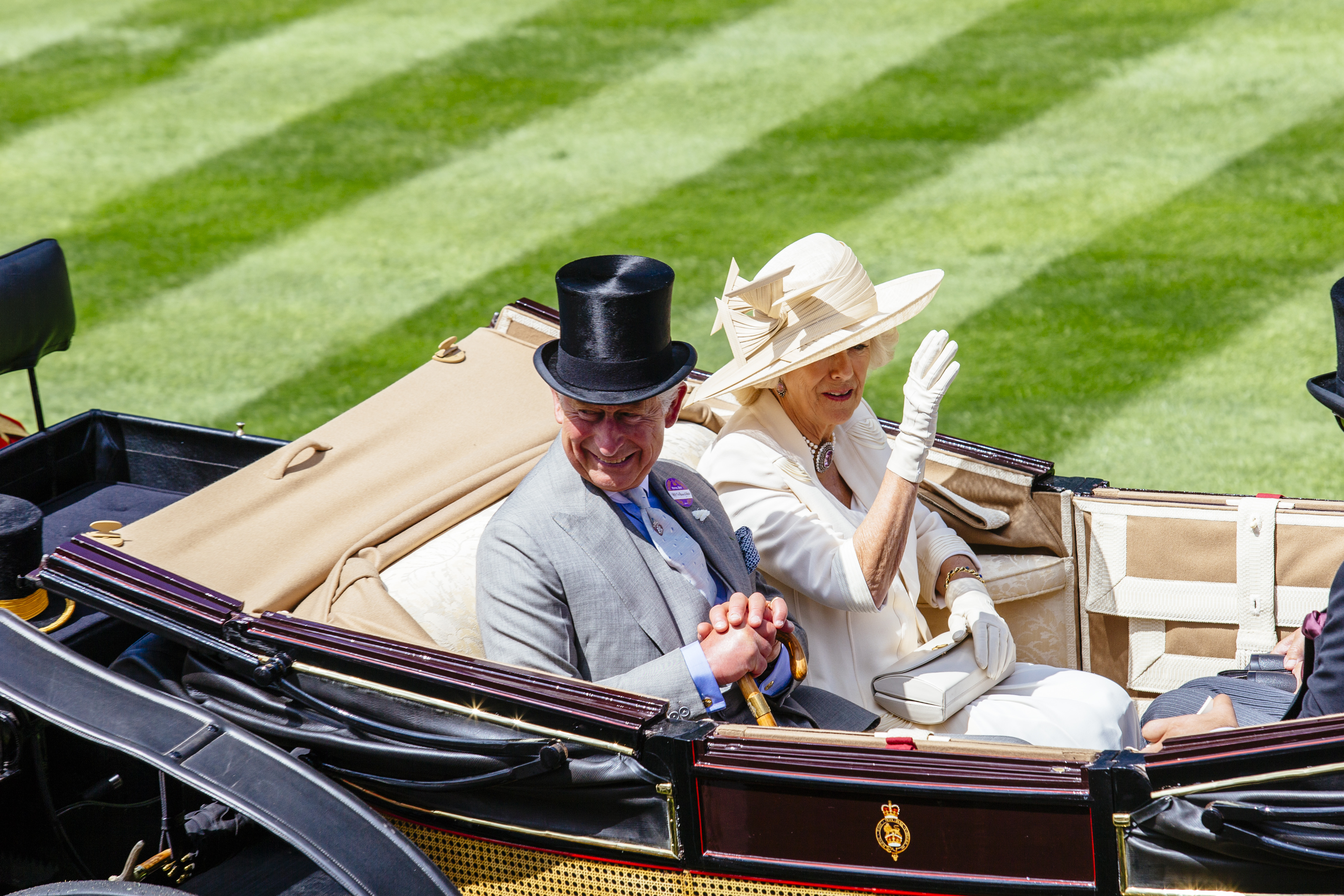 Arrival of Prince Charles and wife in a horse-drawn carriage at Ascot