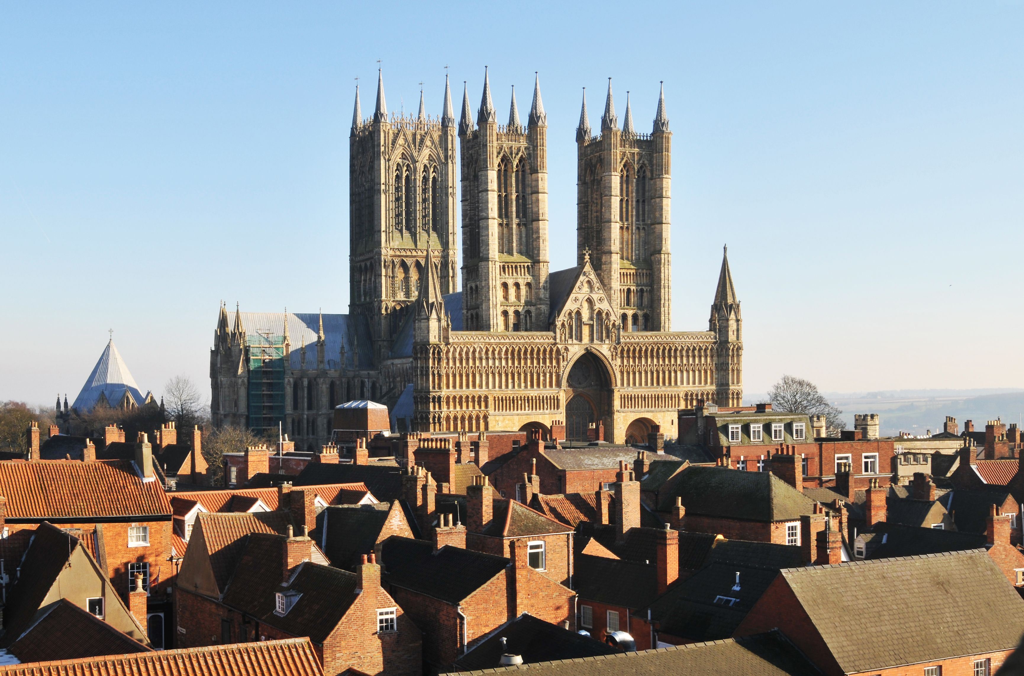 View of Lincoln Cathedral over tops of houses
