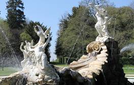 Cliveden - Buckinghamshire (Fountain of Love) (c)National Trust, Hannah Purcell 264x168