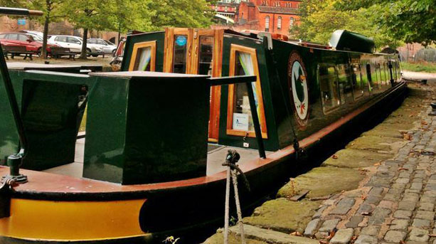 canal boat trips in manchester