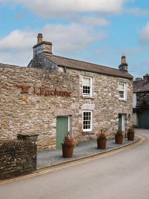 L'Enclume Exterior_012012_large.jpg