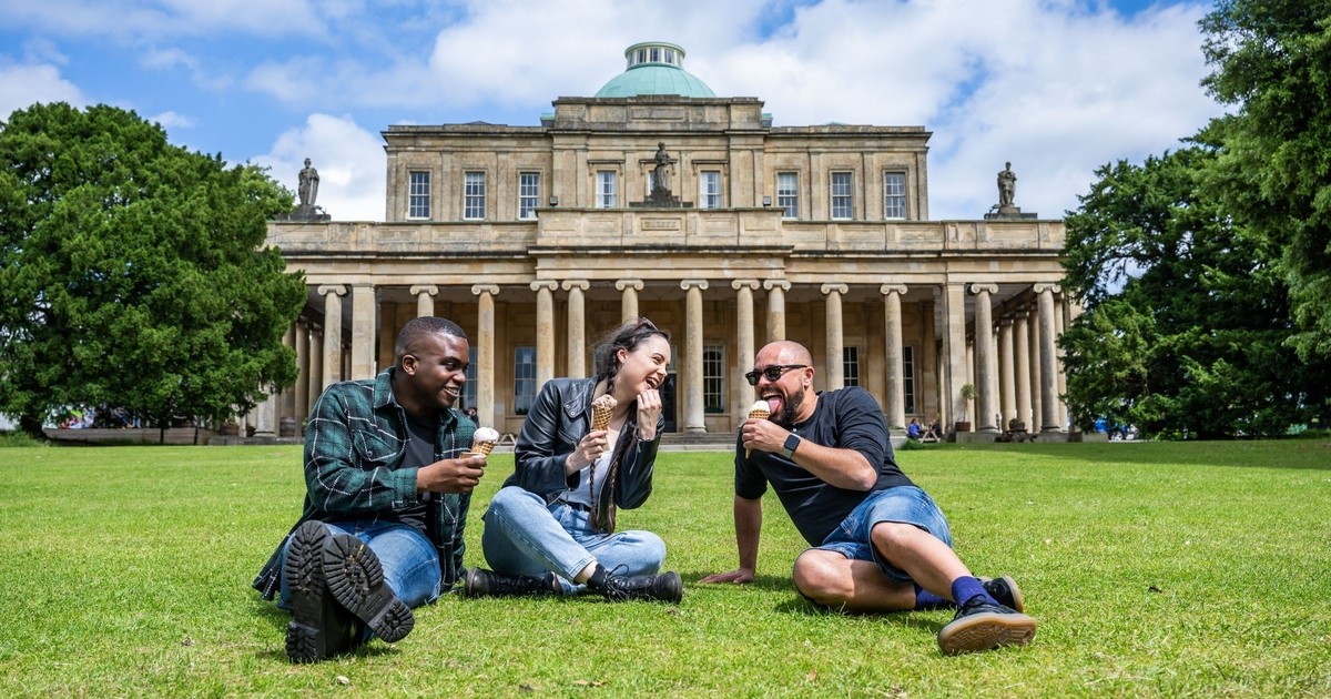 Holidays in England Opens in a new window